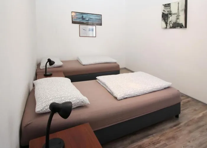 In Mit Eigener Terrasse By Interhome 公寓 *