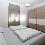 In Mit Eigener Terrasse By Interhome Apartment *