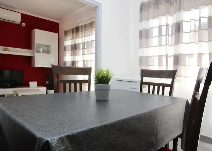 In Mit Eigener Terrasse By Interhome