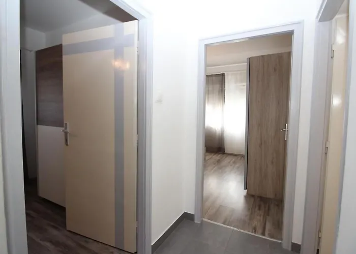 Apartman In Mit Eigener Terrasse By Interhome